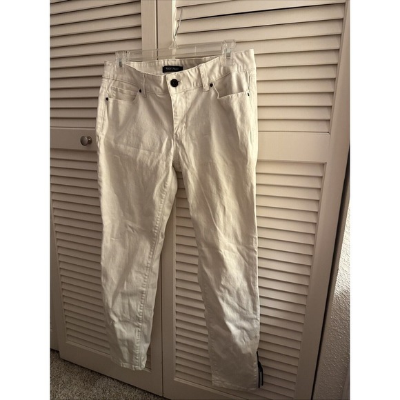 White House Black Market Women Skimmer Pants White Denim Size 6 Cotton Blend EUC - Picture 1 of 6